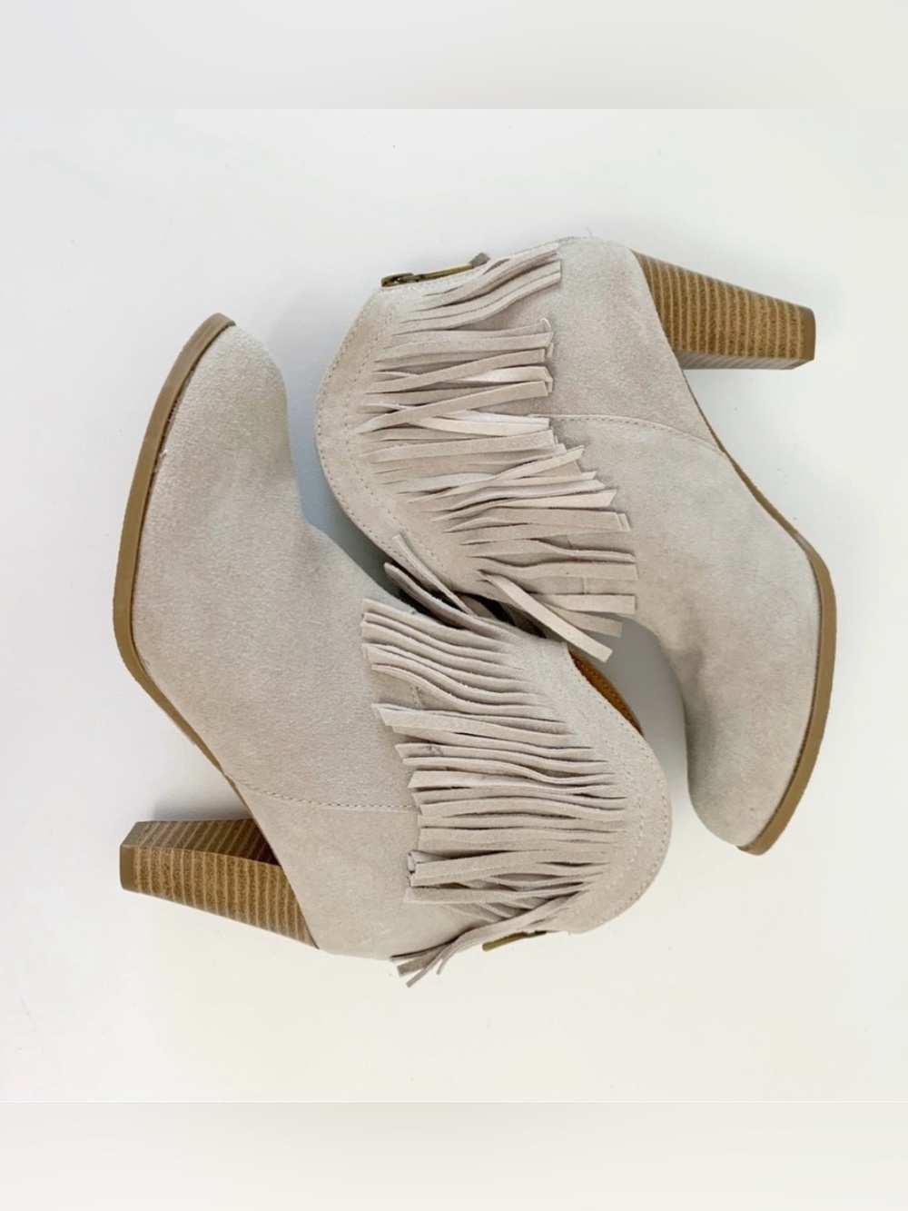 The Fringe Factor Gray Suede Ankle Booties ~ 6 - Picture 5 of 12